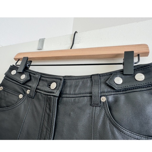 THE KOOPLES Paris Lambskin Shorts. Size: 1 🖤 - Picture 6 of 16